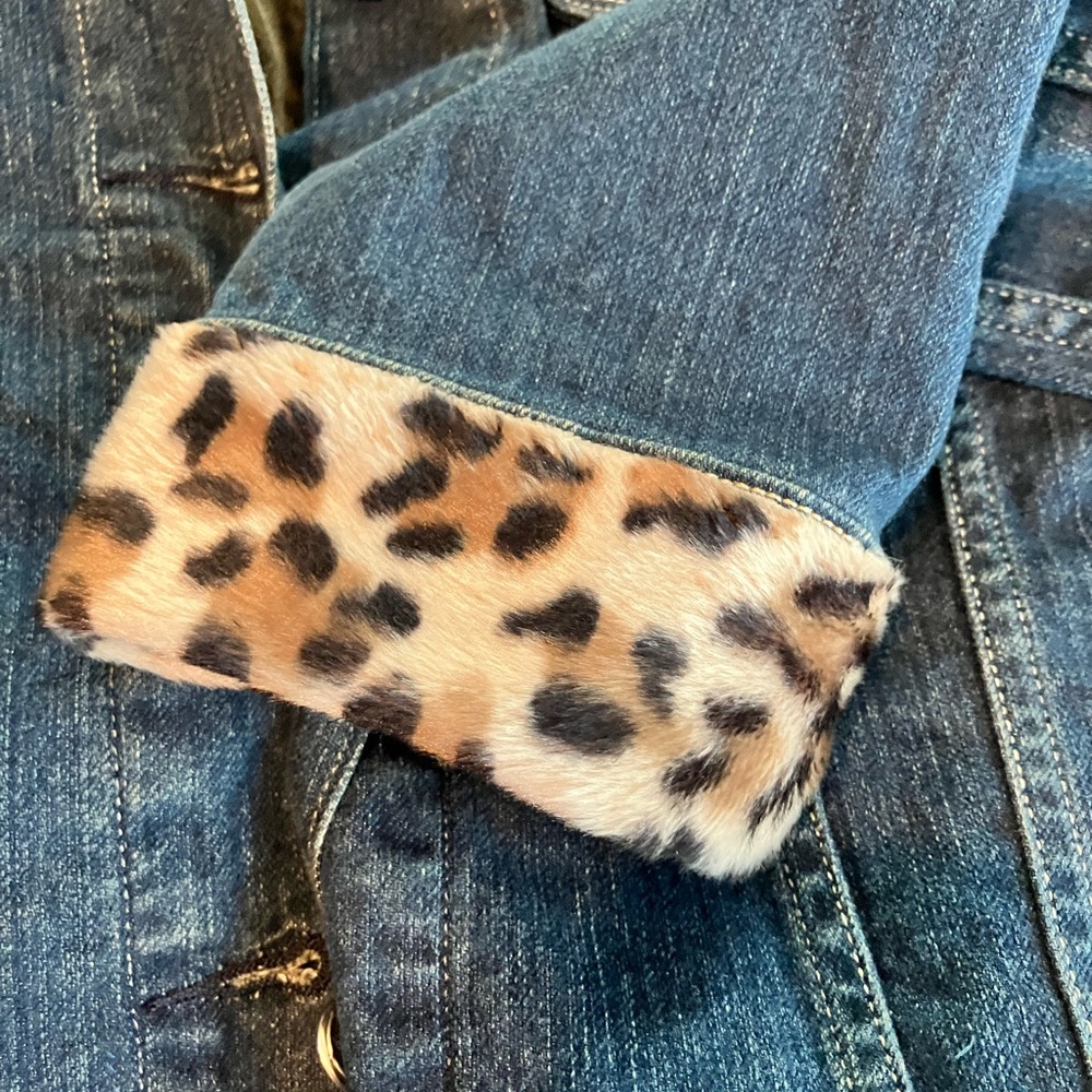 Upcycled Cycled jean jacket - Picture 3 of 3